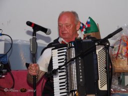 Künstler helfen Kinder - Mit Musik zur Menschlichkeit